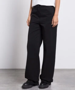 The Row Delton Black Jeans 7 The Row Delton Black Jeans -Summer Fashion Clothing 1bea6a17 61c6 40f0 b92f ae64d6a1f9ad