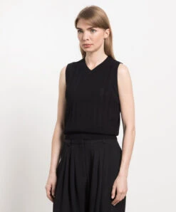 Black Vest -Summer Fashion Clothing 75b56329 2a05 4234 92f4 8a2711a7b3d9