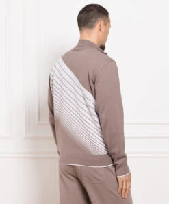 Brown Sports Jacket With A Logo Pattern 8 Brown Sports Jacket With A Logo Pattern -Summer Fashion Clothing 8d0ec84c 050b 496f 8ef8 71409d7f86ed