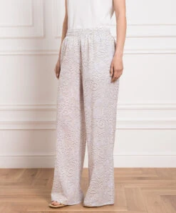 Vilebrequin Line Beige Pants In A Print -Summer Fashion Clothing 94117ad3 aac3 47d5 a907 8adf73f565d2