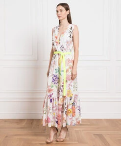 White Dress In Floral Print -Summer Fashion Clothing 96e6efe1 a513 433f 8325 68f5b4e9a903