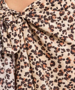 Vilebrequin Beige Pareo In Turtles Leopard Print -Summer Fashion Clothing 9abbb8f1 5099 462a 98b1 a8f7feef55a6