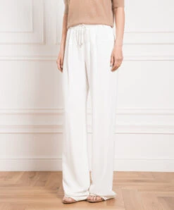 ERMANNO SCERVINO White Pants 7 ERMANNO SCERVINO White Pants -Summer Fashion Clothing a5ad900d 562e 4c48 b194 0172aecaacd8