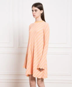 Dress In A Geometric Pattern 7 Dress In A Geometric Pattern -Summer Fashion Clothing b1958586 27ba 4429 91e9 78abfe048647