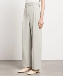 Philosophy Di Lorenzo Serafini Green Trousers With A High Fit 7 Philosophy Di Lorenzo Serafini Green Trousers With A High Fit -Summer Fashion Clothing b48a40d1 71d7 4b33 a987 2647a28f12fb