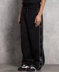 Off-White Black Sports Pants With Stripes 7 Off-White Black Sports Pants With Stripes -Summer Fashion Clothing c9908641 3a2b 4303 9d48 26392665fe79