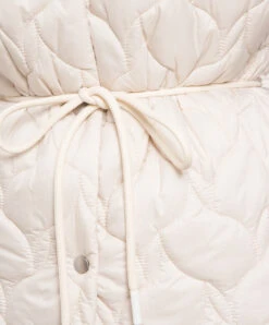 Peserico Beige Quilted Waistcoat With Monil Chain -Summer Fashion Clothing d536f647 24e8 4b54 88d5 07fd6b2086dc