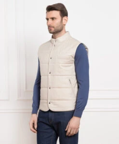 Beige Vest Made Of Wool -Summer Fashion Clothing e64d6efc 6e2e 4a2b 8e0f 98ed47a579c9