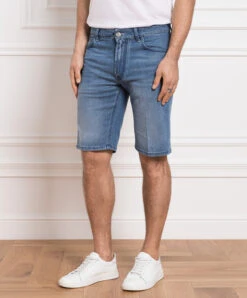 Blue Denim Shorts With A Distressed Effect -Summer Fashion Clothing f462c3d5 ac90 4dd8 8043 b7f2358efb42